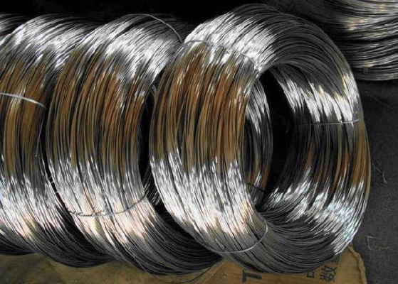 Çin BWG 22 Kalibre Galvanizli Demir Tel 30 - 40kg / Mm2 Çekme Gümüş Renk Tedarikçi