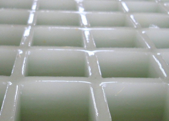 Çin Fiberglas + Reçine tabanı Plastik Döşeme ızgarası 38MM Özelleştirilmiş Tedarikçi