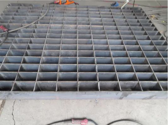 Q235/Q345 Malzemesi Kare Tasarımlı Galvanizli Çelik Izgara