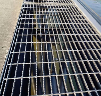 Sıcak Daldırma Galvanizli Çelik Izgara 25X5 Çelik Izgara Metrekare Başına Ağırlık