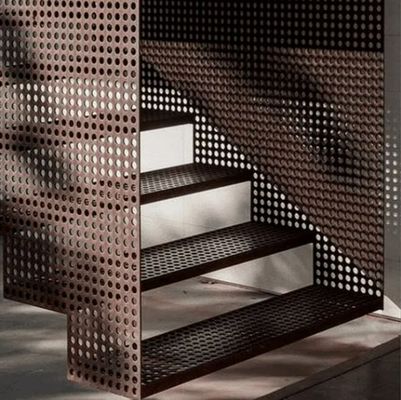 Industrial Galvanized Steel Grating Stair Treads for Outdoor Non-Slip Applications