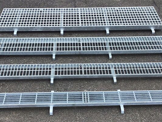 Customized Size Steel Grating Drain Cover with Open and Drained Design and Anti-Slip Surface