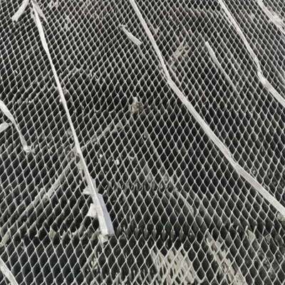 Endüstriyel yürüyüş yolları ve platformlar için sıcak daldırılmış galvanizli tırnaklı paslanmaz çelik ızgara