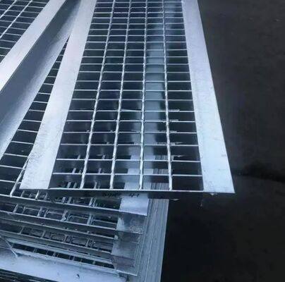 Q235 Düşük Karbonlu Çelik Hende Boşaltma Metal Izgara, 3 - 10mm Drenaj Izgarası Kapağı