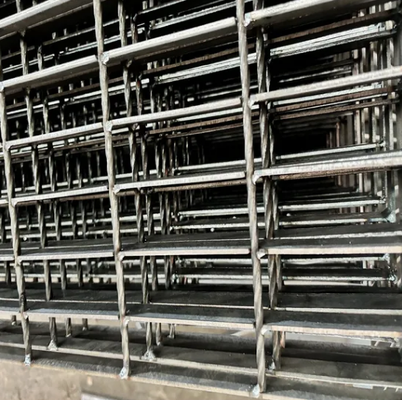Galvanized Customizable Steel Grating for Safety Walkway and Heavy-Duty Applications