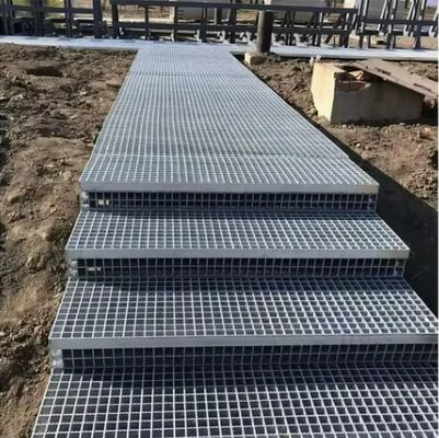 Endüstriyel Platformlar için Tırtıklı Çubuklar ve 25x3 Rulman Çubuklu OEM Özelleştirilmiş Sıcak Daldırma Galvanizli Çelik Izgara
