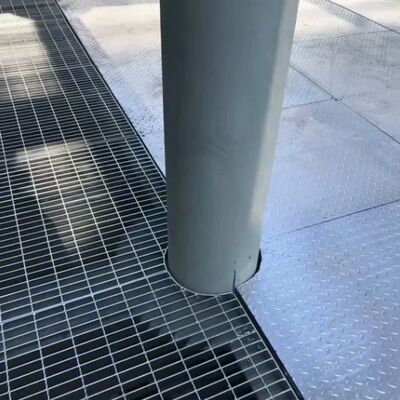 Yüksek Güçlü Endüstriyel Yürüyüş Platformu için Sıcak Dip Galvanizli Çelik ızgara