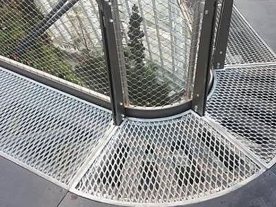 Ağır Güçlü Yük Kapasitesi için Kayma Karşıtı Tasarımlı Sıcak Dip Galvanize Çelik ızgara