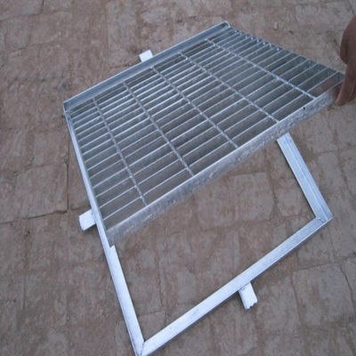 A Sınıfı Çelik Izgara Drenaj Kapağı Sıcak Daldırma Galvanizli Q235 Malzeme