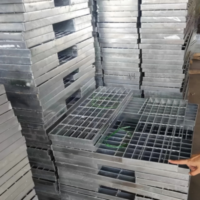 Çelik Izgara Üreticisi Sıcak Daldırma Galvanizli Drenaj Izgara Kapakları