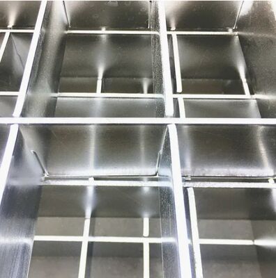 Çukur ve drenaj kapakları için ağır görevli galvanizli tırnaklı çelik ızgara