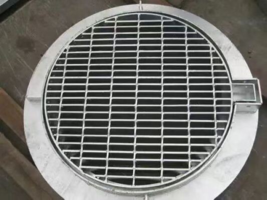 Endüstriyel yürüyüş yolları ve platformlar için özel kesilmiş sıcak daldırılmış galvanizli özel şekilli çelik ızgara